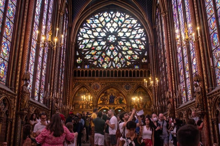Sainte Chapelle Expert Guided Tour with Reserved Entry