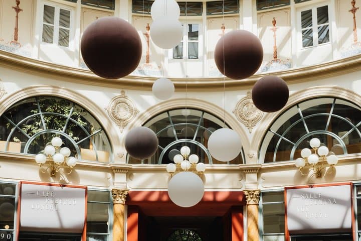 Paris: Hidden Covered Passages Walking Tour (Dutch)