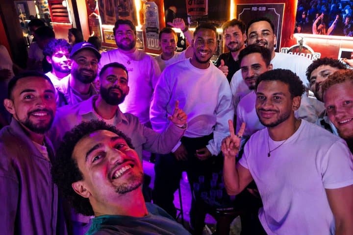 Paris Pub Crawl : Bars with Club Entry and Shots
