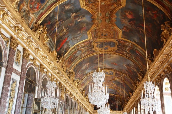 Versailles Palace Tour & Optional Gardens Access from Paris