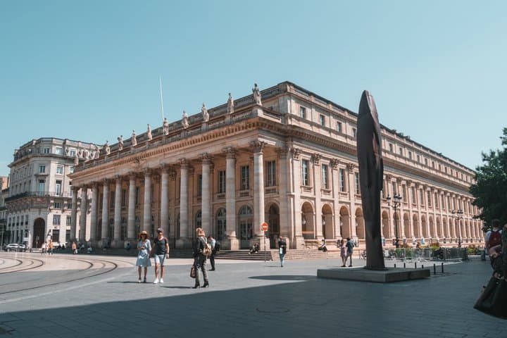 Bordeaux Self Guided Tour of Wine, Wealth and Slave Ships