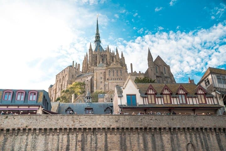Winter Mont Saint Michel Experience Shuttle Service from Bayeux