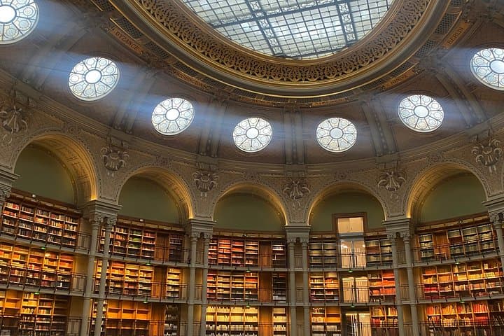 Tuileries to Little Tokyo Pastry and History Walk