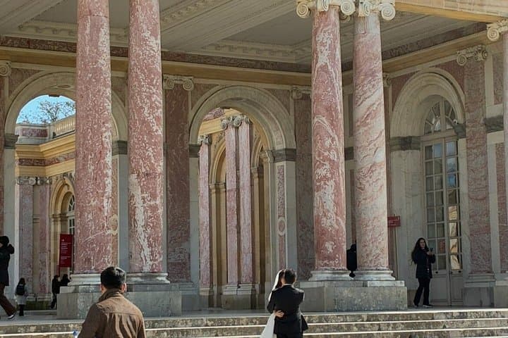 Versailles guided tour Trianon Gardens and entrance to the Castle