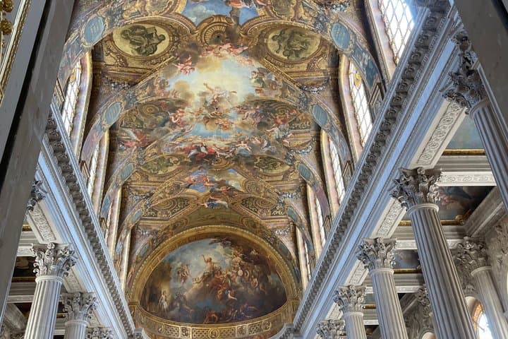 Versailles Palace and Gardens Private Guided Walking Tour