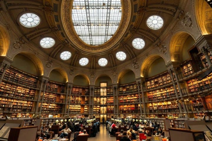 Paris Secret Covered Passages & BNF Oval Room Walking Tour