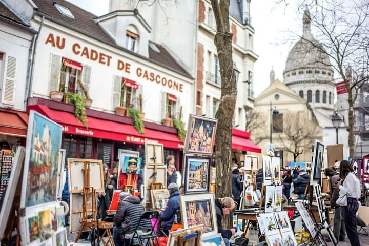 Best of Paris Guided Full Day City Tour with a Local