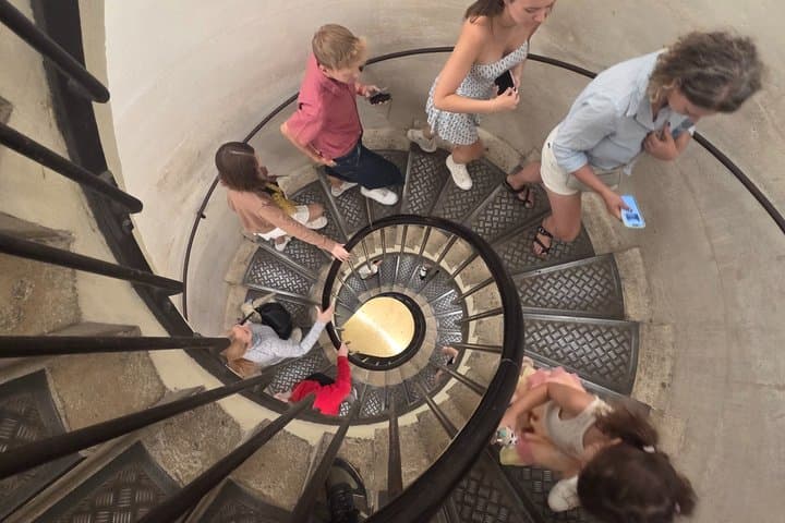 Arc de Triomphe Rooftop Tickets - Optional Private Guide