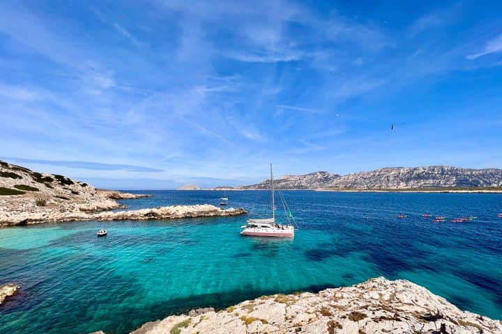 Catamaran day trip in the Calanques with Swimming