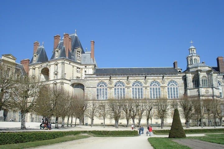 UNESCO Site Château de Fontainebleau and Gardens Guided Tour