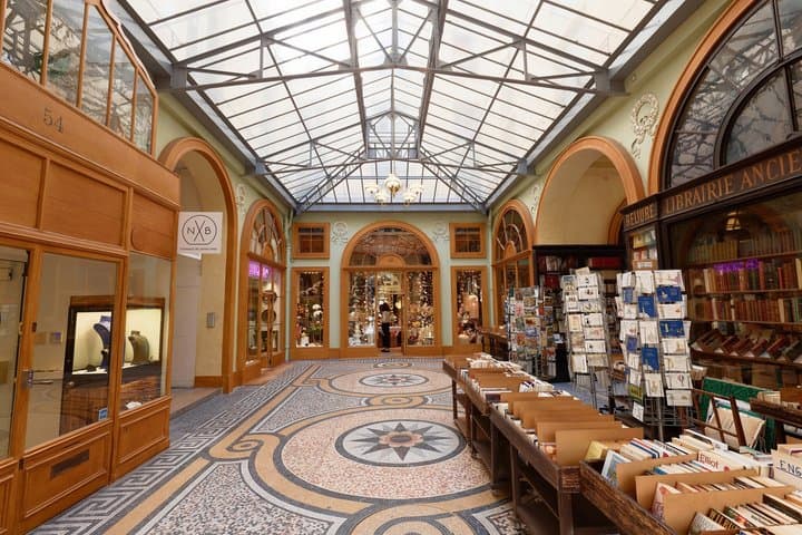 Secret Covered Passages Tour in Paris