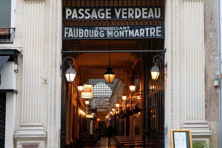 Secret Covered Passages Tour in Paris