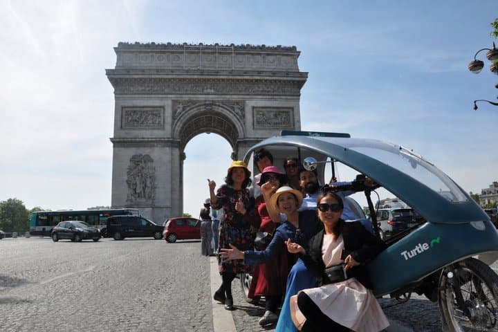 Private Sightseeing Guided Tour by Electric Pedicab (1-2 guests)