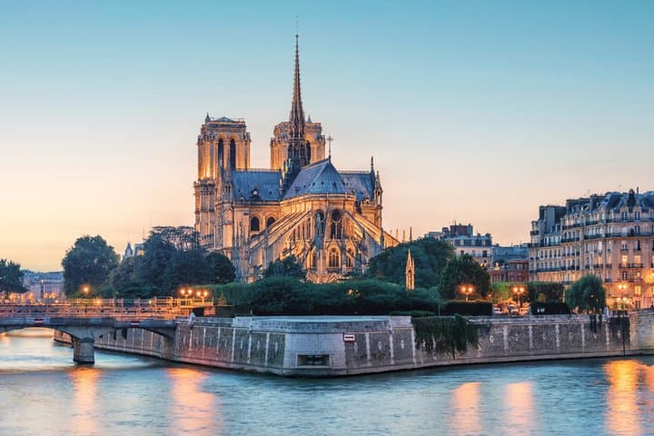 Paris 15+ Highlights: Eiffel Tower, Notre-Dame & Louvre