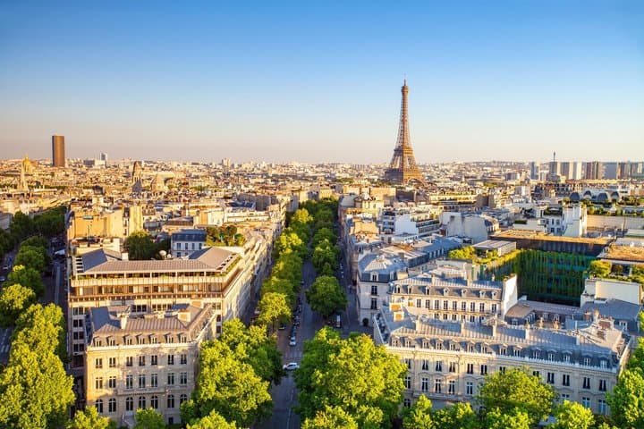 Louvre Museum Paris Private Tour with Tickets and Transfers