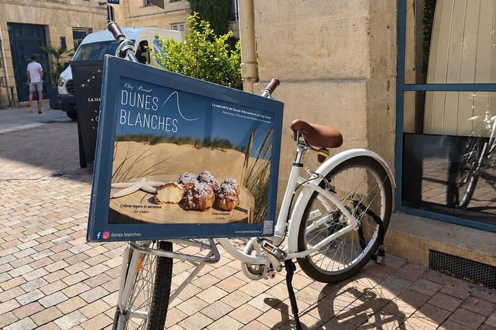 Bordeaux Walking Tour with Sweet Treat Tastings