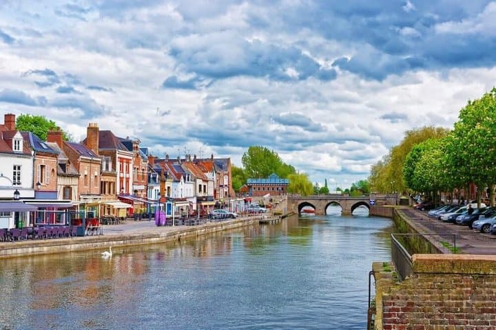 Amiens City Walk with Audio Guide in 7 Languages on your Phone