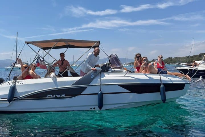 Cap Antibes and Billionaires Bay Private Boat Tour