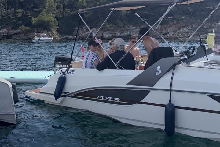 Cap Antibes and Billionaires Bay Private Boat Tour