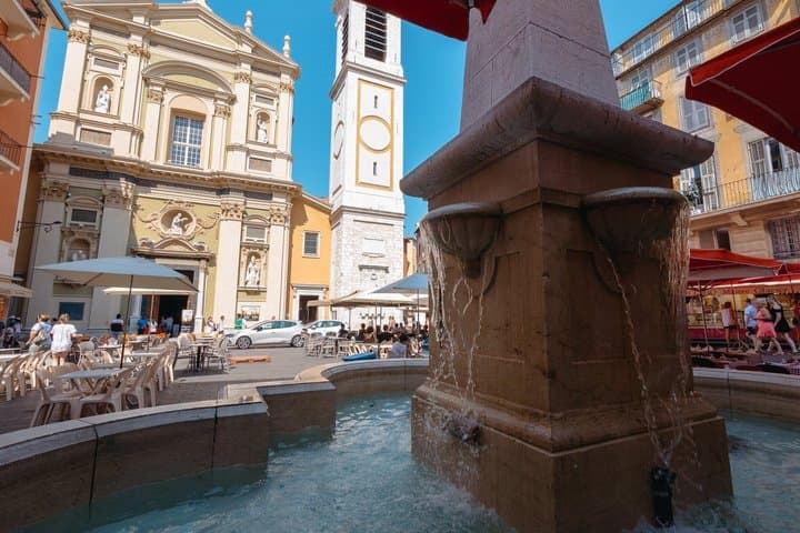 Nice: Old Town Walking Tour with Hidden Stories