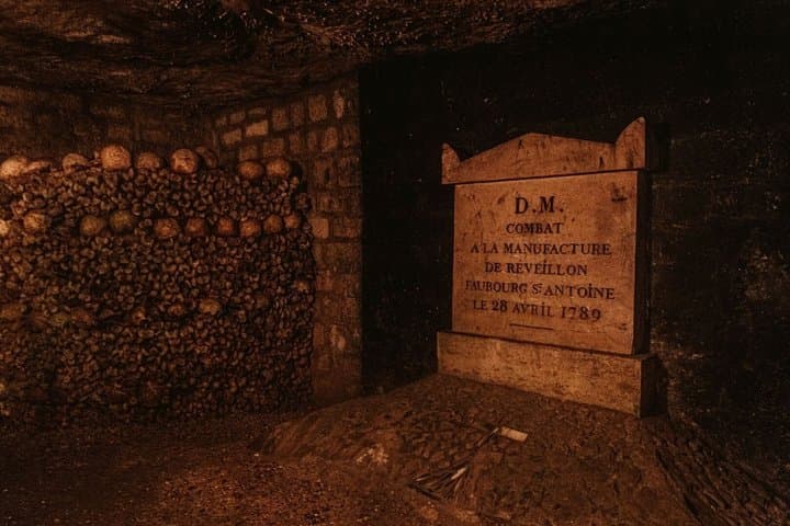 Self Guided Paris Catacombs Audio Tour (Without a Ticket)