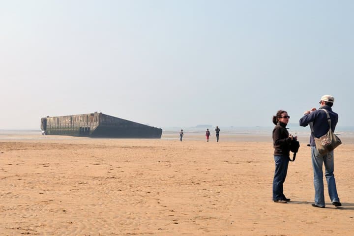 D-Day Battlefield sites with Ticket, Lunch & Guide from Le Havre
