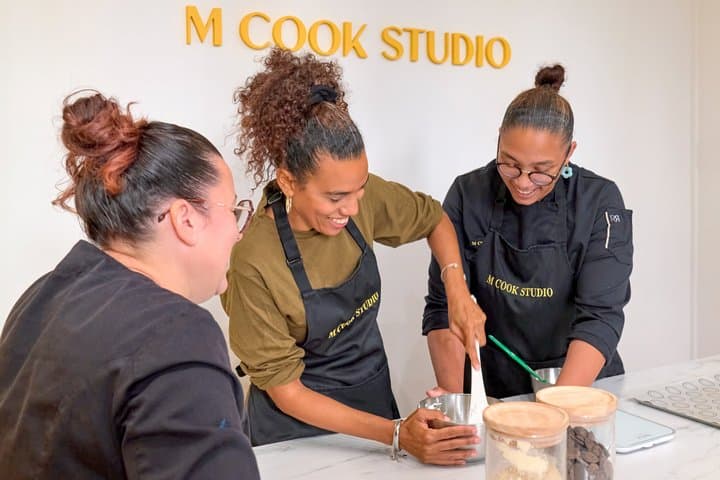 French Macaron Class in Paris