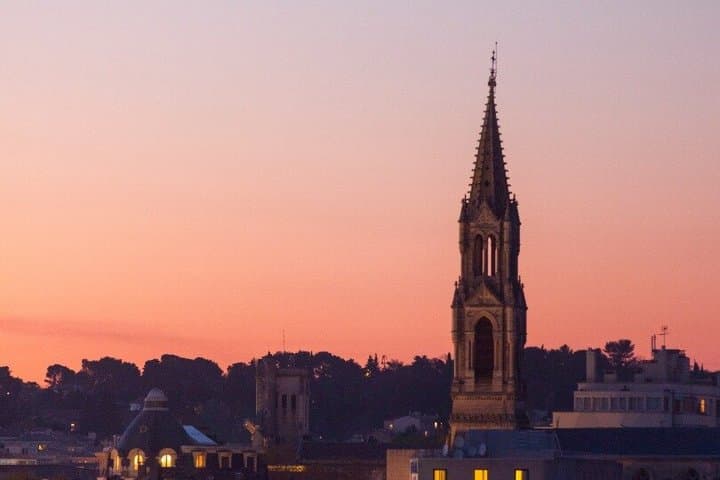 TOP Nimes: Private Guided Tour with Your Mobile