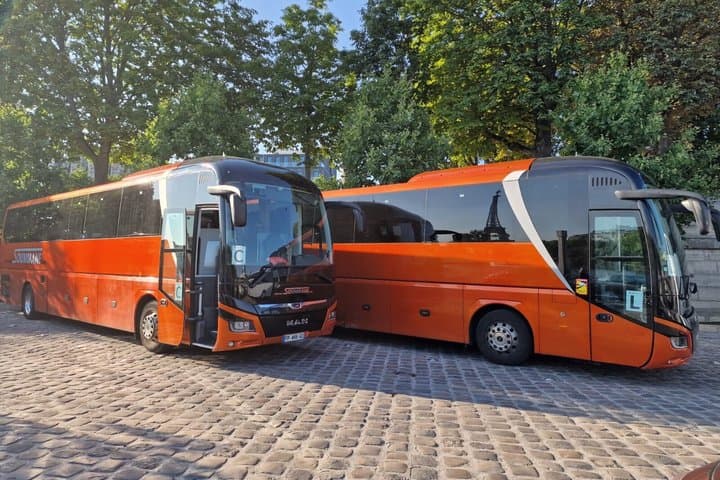 Private bus and minibus rental Transfers excursions in France
