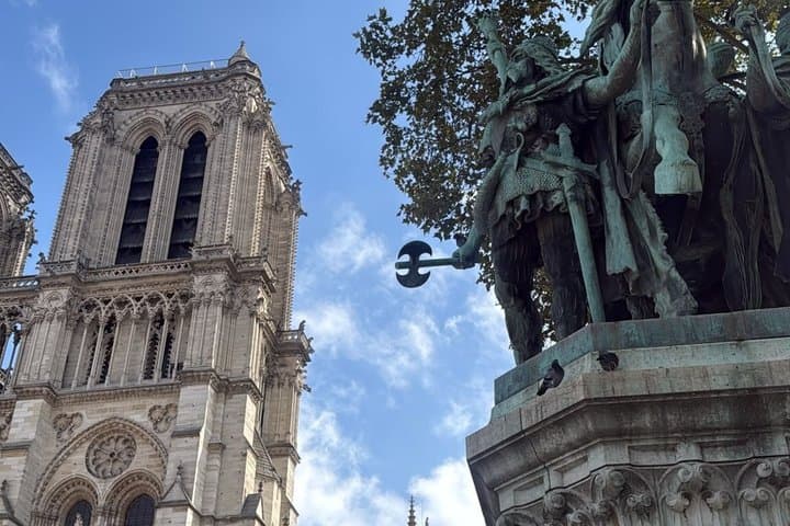 Notre Dame Express Exterior Guided Tour